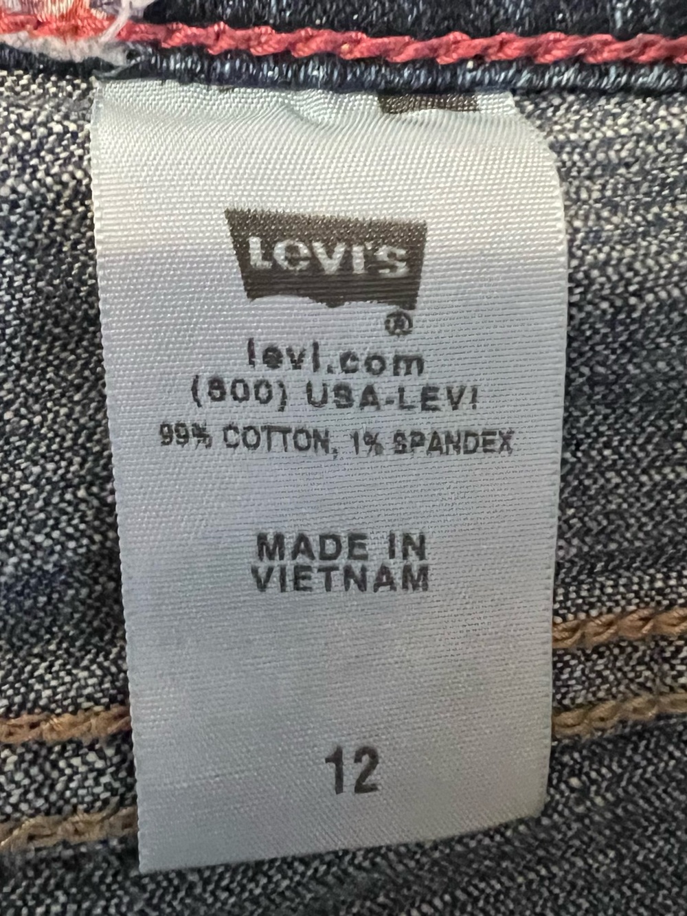 Levi's dark blue denim shorts with red stitch detail - Picture 3 of 10